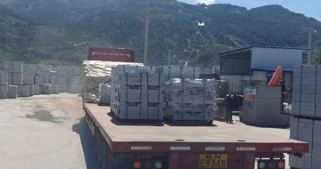  芝麻白仿形路沿石，直形路沿石