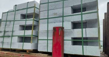  芝麻白花岗岩路沿石，平石，路侧石，马路牙子，路缘石，立缘石，平缘石等