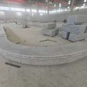  芝麻白异形坐凳，自然面光面弧形加工