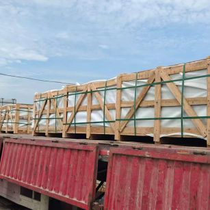  芝麻白花岗岩地铺石出口专车-泰国游