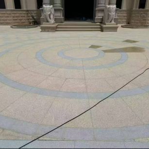  黄金麻芝麻灰花岗岩石材地铺拼接效果