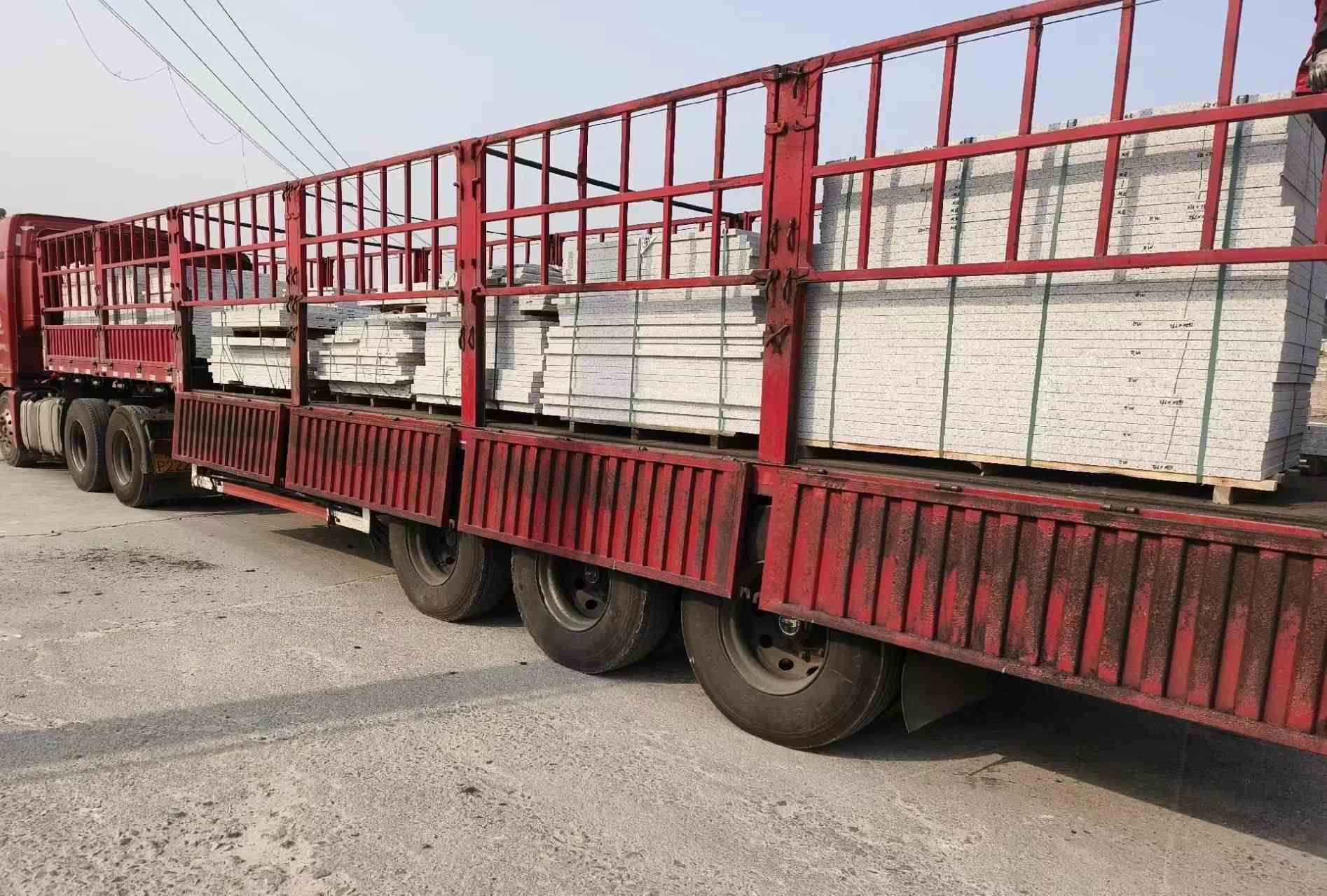  白麻荔枝面外墙干挂，工厂装车日常