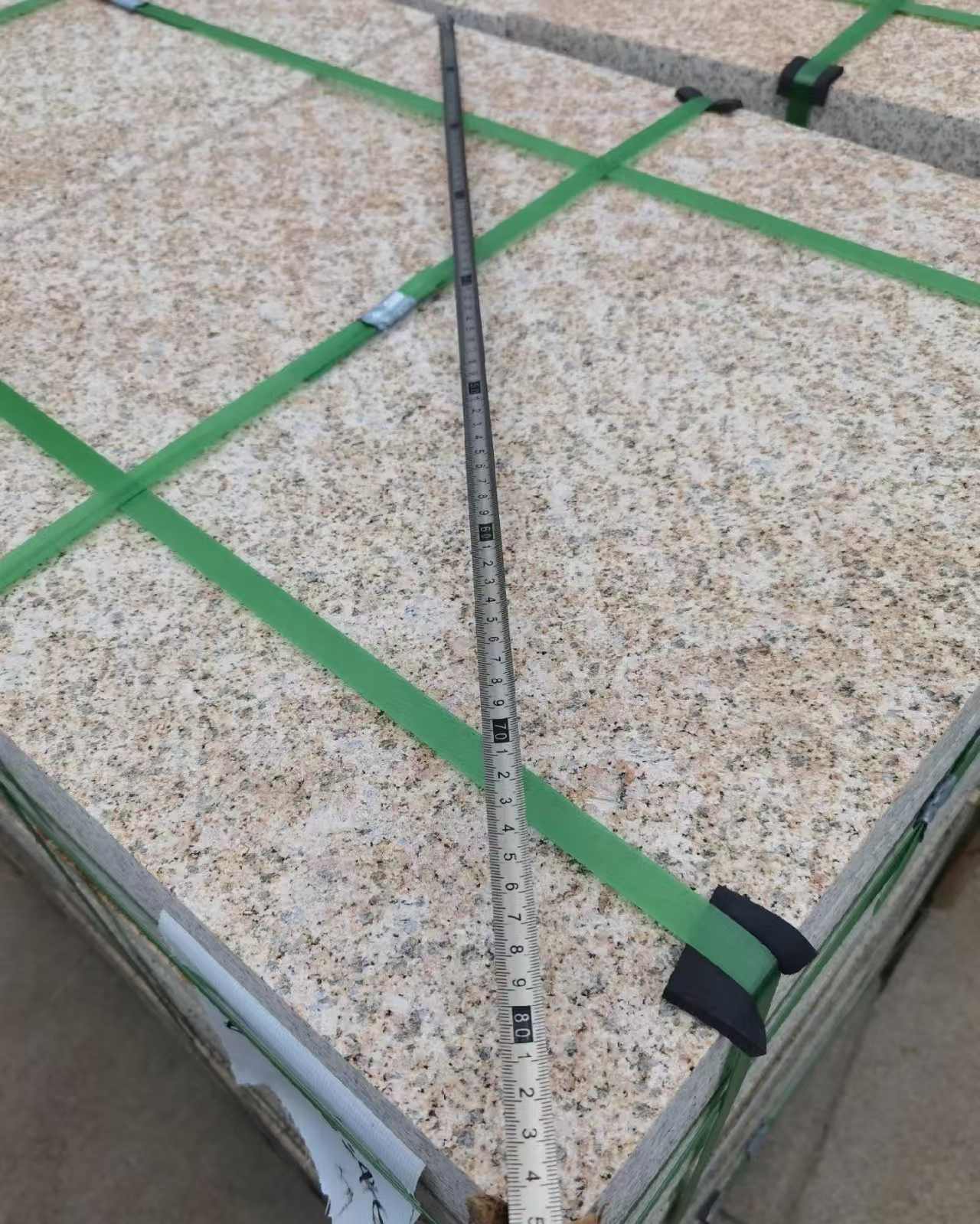  黄金麻火烧面地铺石