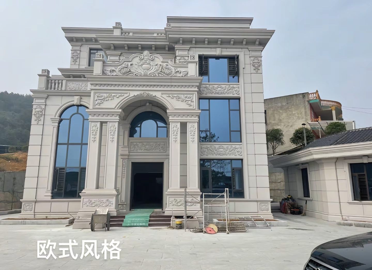  白麻花岗岩别墅外墙干挂