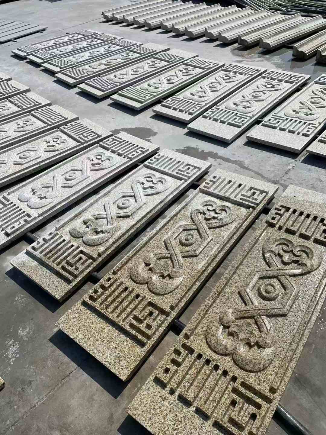  黄金麻花岗岩外墙雕刻板