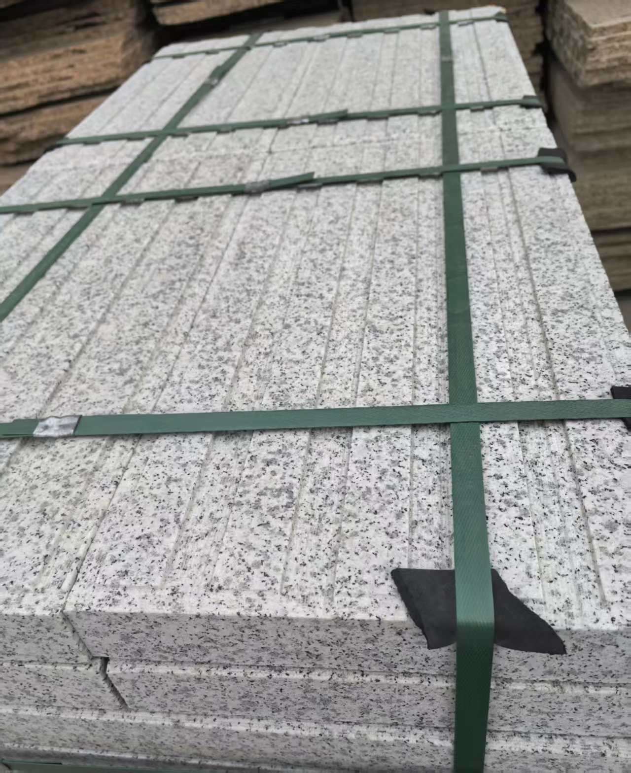  白麻花岗岩直行盲道石，盲条，地铺石