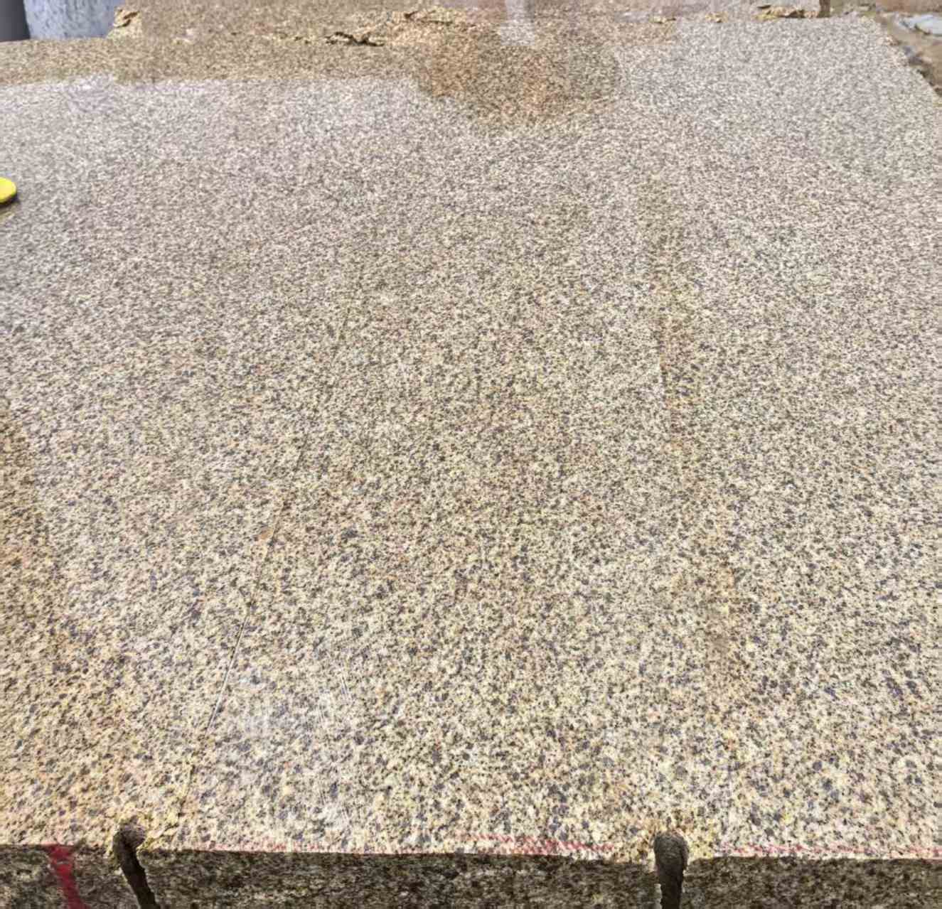  黄金麻花岗岩石材方料