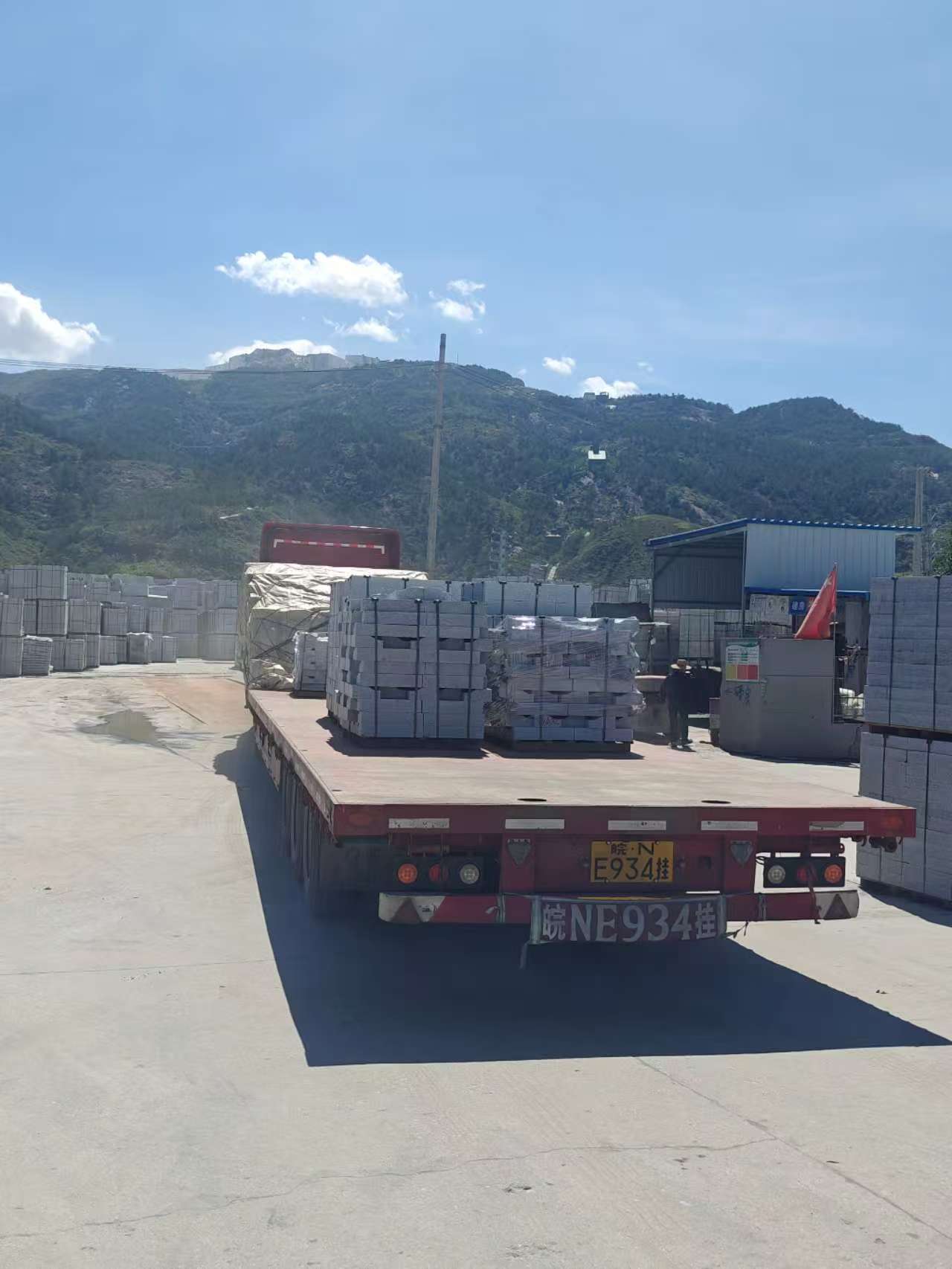  芝麻白仿形路沿石，直形路沿石