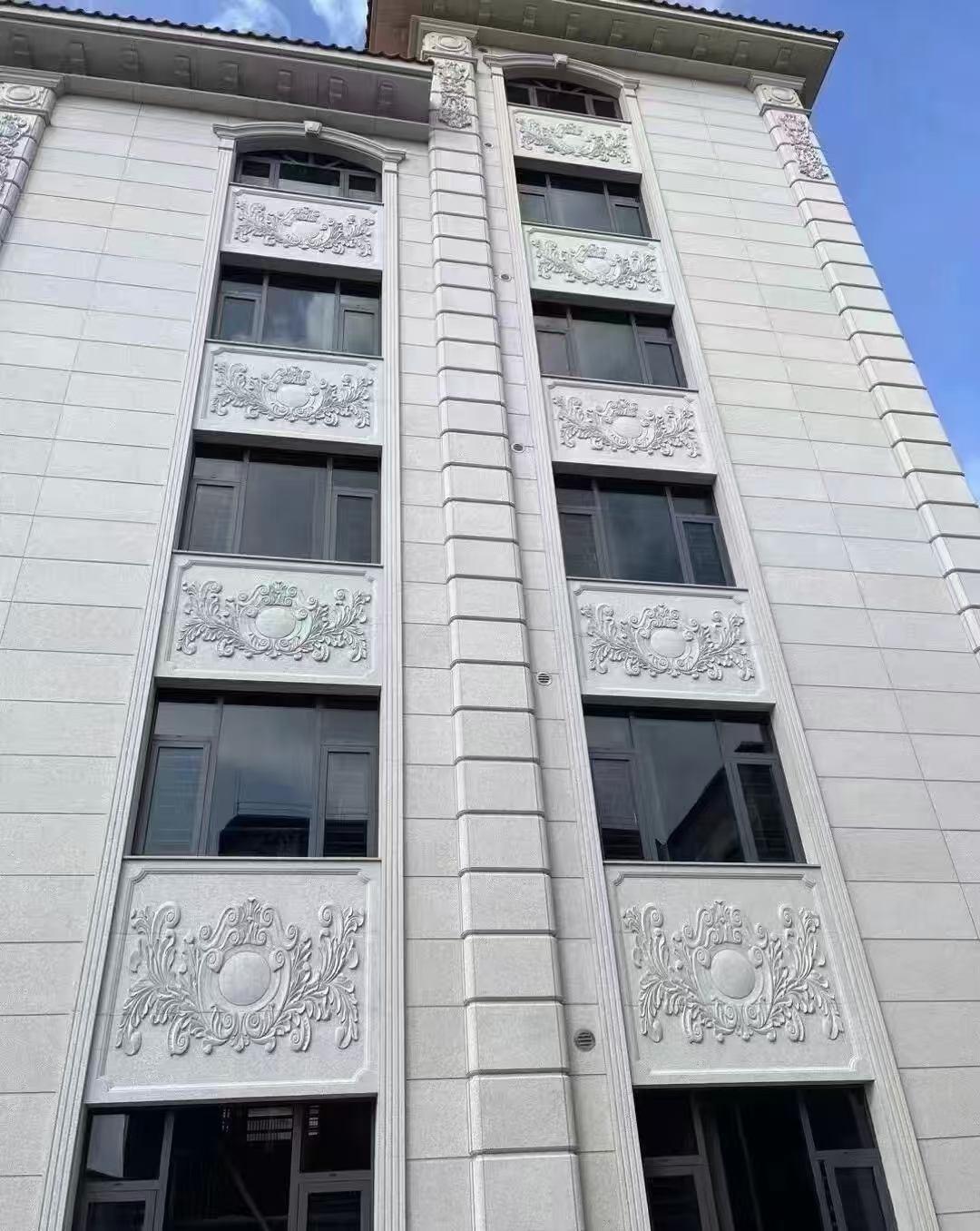  白麻荔枝面花岗岩别墅外墙干挂