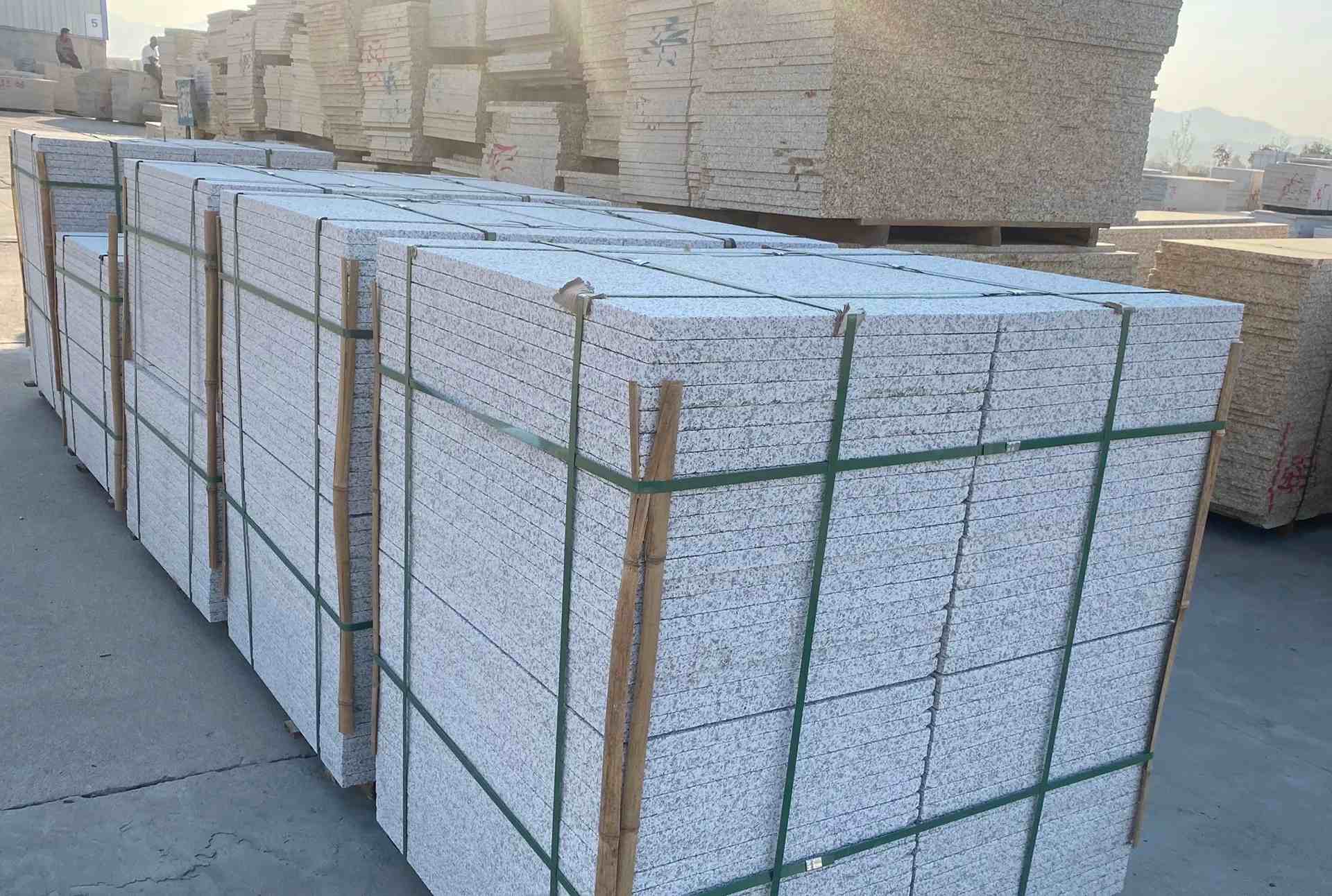  白麻花岗岩荔枝面地铺石